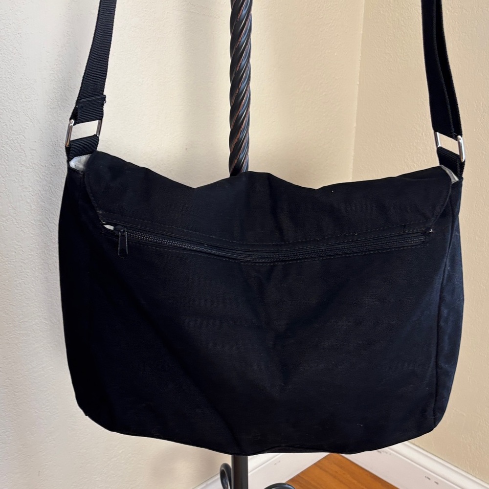 Smart Black Shoulder Bag - Picture 3 of 8